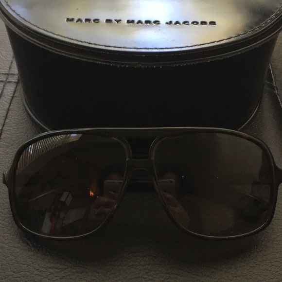 Marc By Marc Jacobs Aviator Sunglasses - Picture 4 of 5